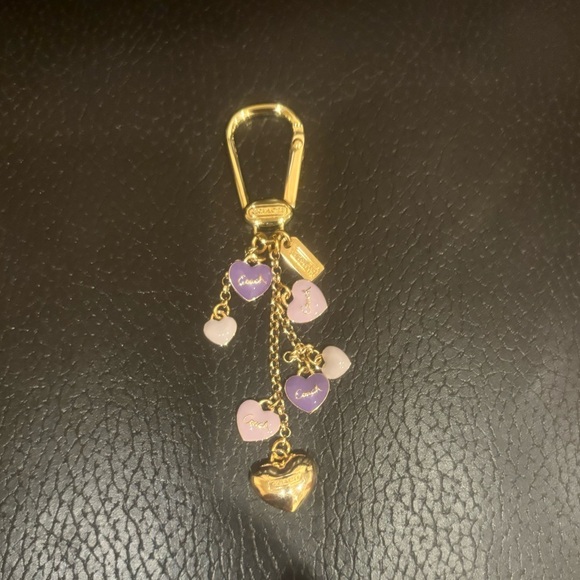 ❌SOLD❌ NWOT Coach Purple Hearts bag charm - Picture 2 of 3